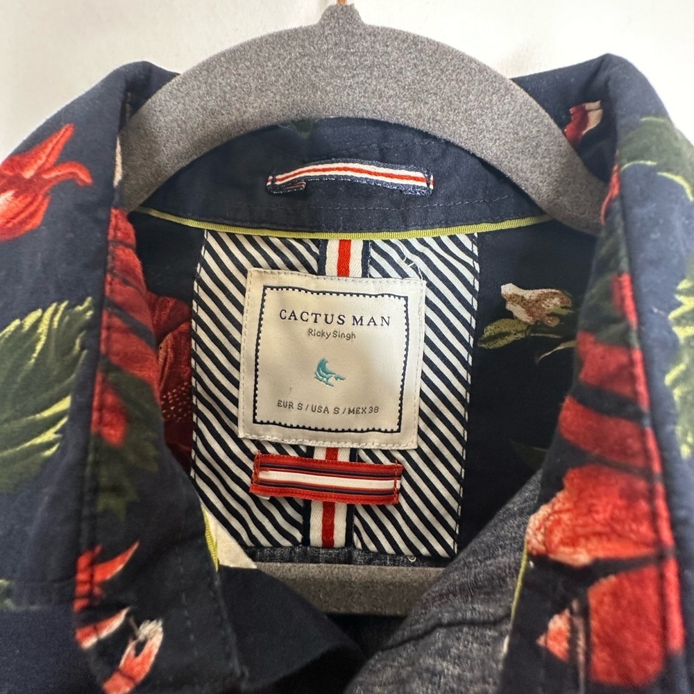 Cactus Navy Floral Button Down Shirt - Picture 4 of 5